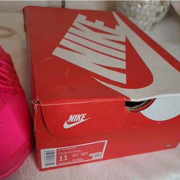 New Nike Women's Air Presto Pink Sneakers sz 11 - Picture 7 of 10